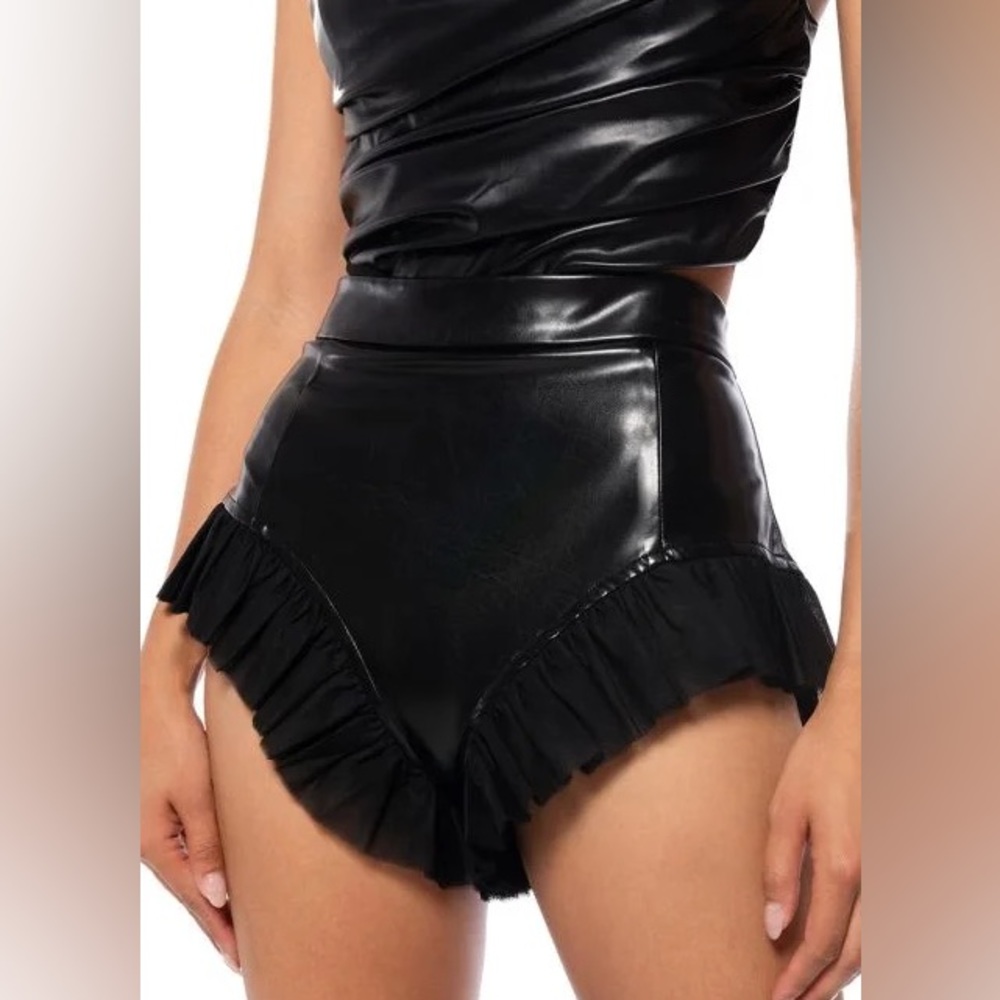 AKIRA Label No Sleep Mesh Ruffle Booty Short